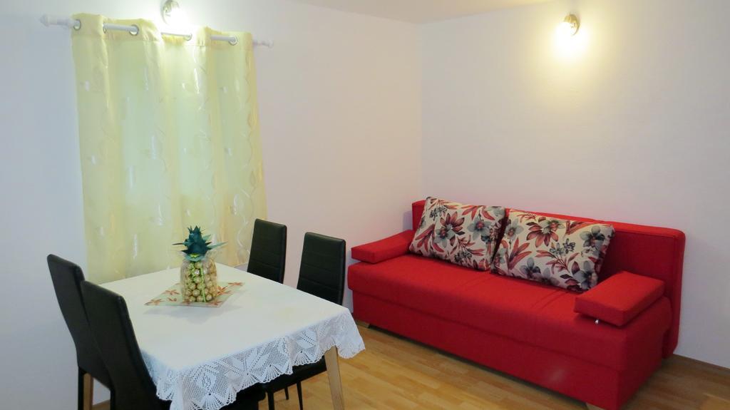 Apartma Patricija - Big Apartment For 6 Tolmin Exterior foto